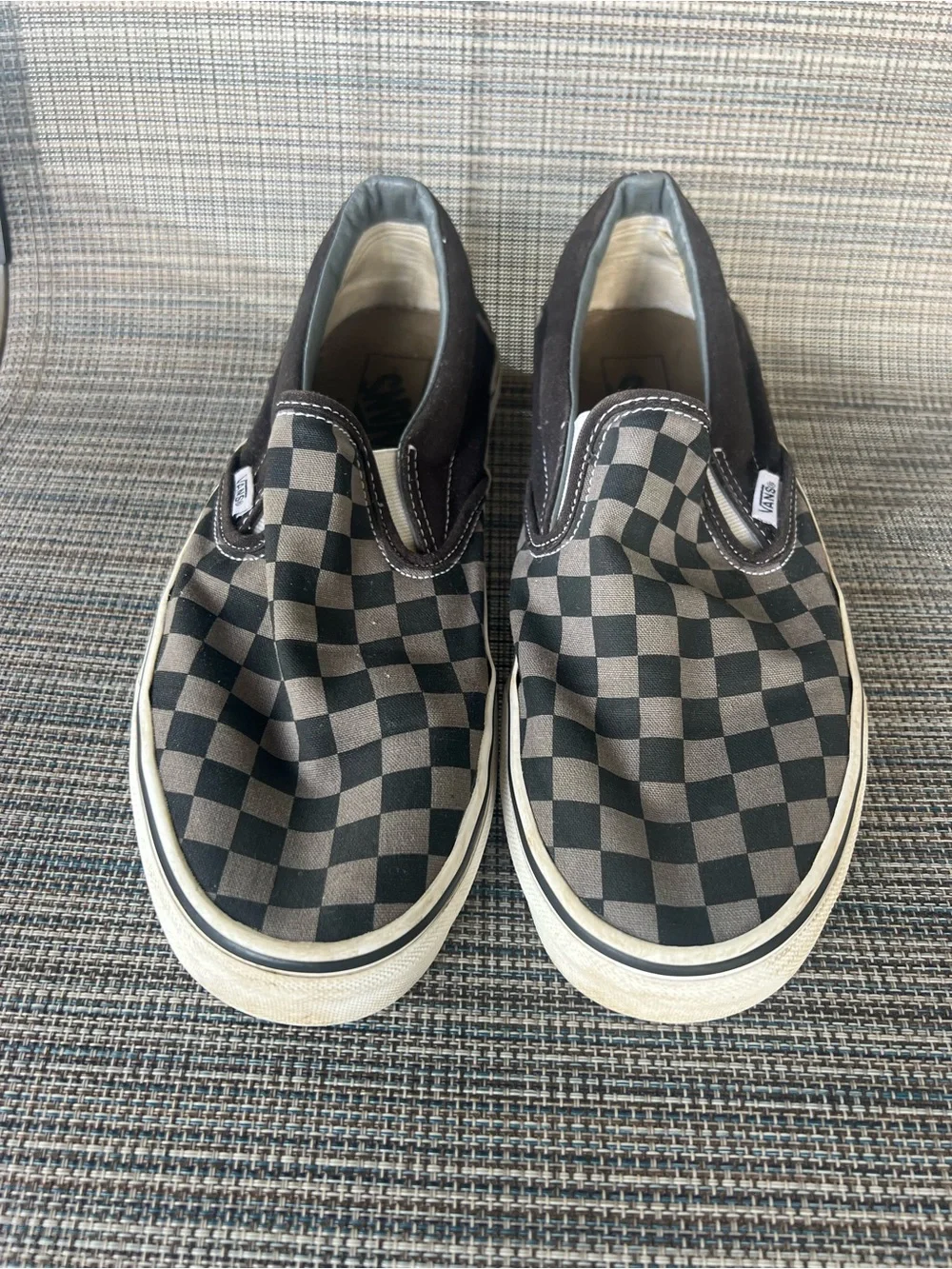 Vans Checkerboard Men’s Slip-On Sneakers - Black/Grey - size 9.0